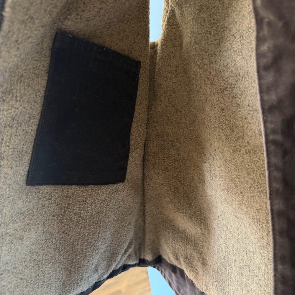 Vintage Carhartt Women’s Sherpa-Lined Mock-Neck Vest Dark Brown Size Medium - Picture 5 of 6